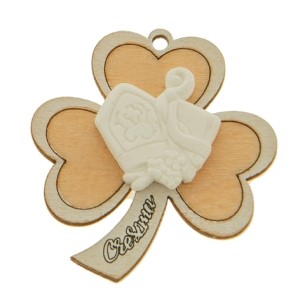 Bomboniera decorazione Simbolo CRESIMA in gesso bianco con Quadrifoglio in legno D 5,5 cm confezione 12 pz art 08A069