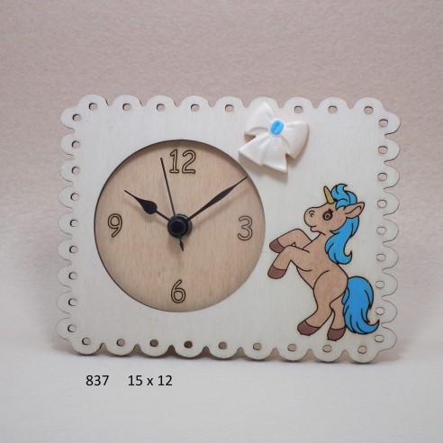 Bomboniera Orologio in legno e Ceramica con Unicorno beige e  celeste battesimo nascita art 837