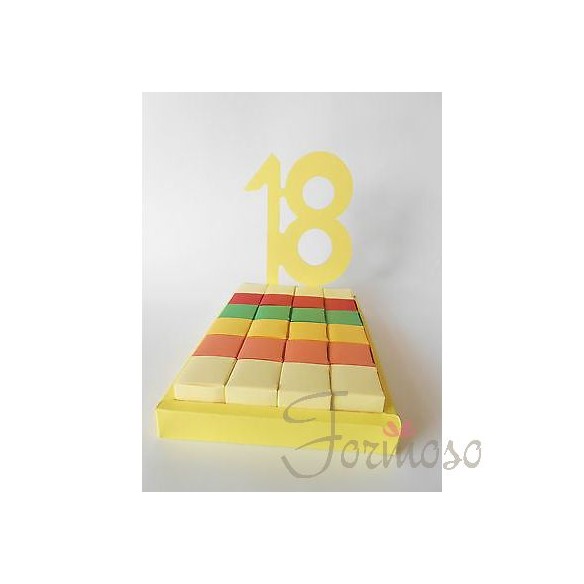 Torta vassoio porta sacchetti colorati per diciottesimo compleanno da 20  sacchetti